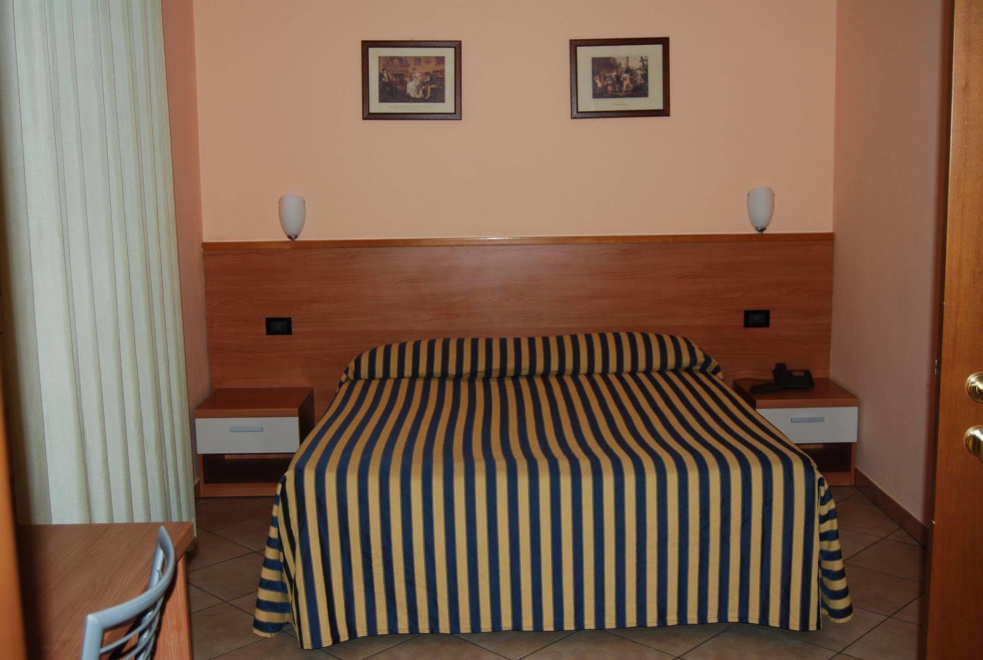 Albergo Salerno Mailand Exterior foto
